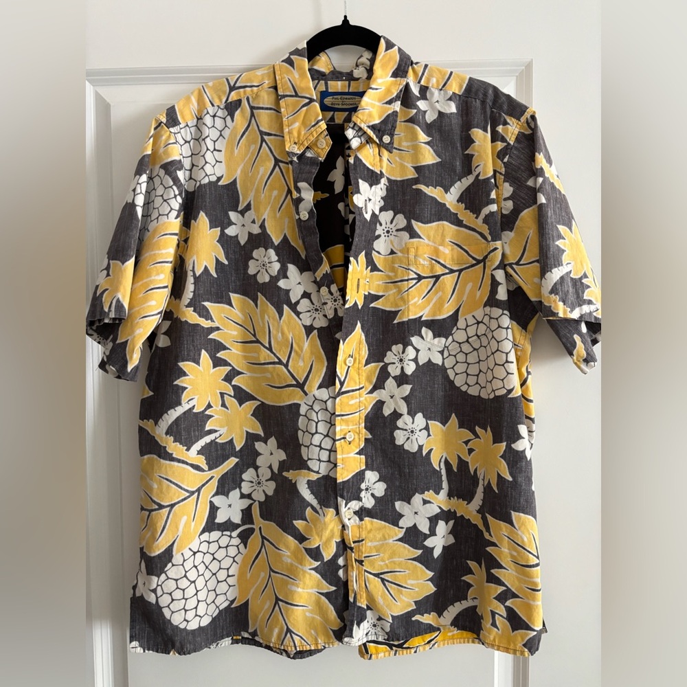 Reyn Spooner Gray and Yellow Floral Button Down Shirt